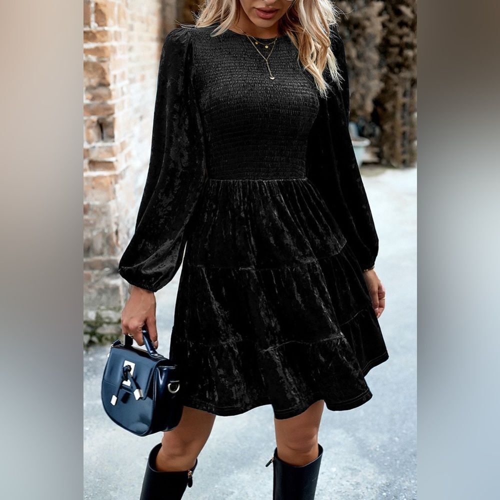 Smocked Round Neck Balloon Sleeve Velvet Mini Dress Black​